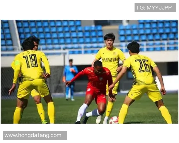 上海申鑫迎战黑龙江火山鸣泉期待精彩对决和激烈竞争的足球盛宴 上海申鑫迎战黑龙江火山鸣泉期待精彩对决和激烈竞争的足球盛宴