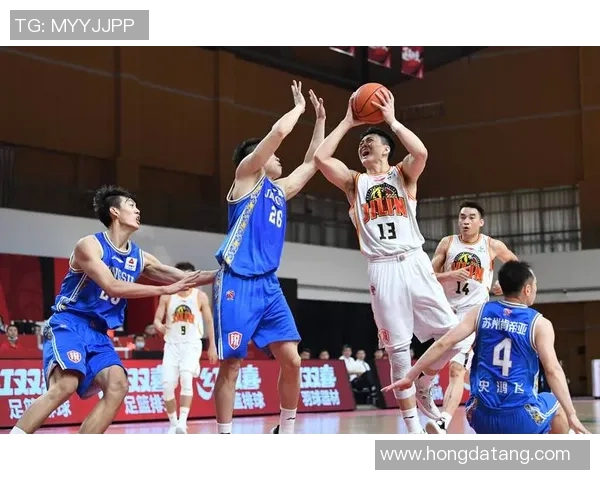 CBA精彩对决苏州肯帝亚迎战浙江稠州金争夺季后赛席位 CBA精彩对决苏州肯帝亚迎战浙江稠州金争夺季后赛席位