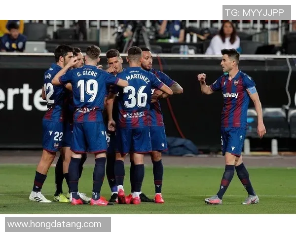 比兰尼塞斯与波尔图激战正酣赛果揭晓精彩瞬间回顾